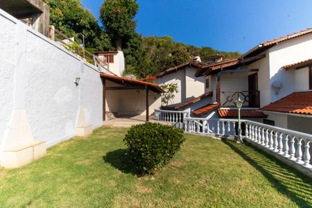 Casa de condomínio para alugar com 190m², 3 quartos e 2 vagas Casa de condomínio para alugar com 190m², 3 quartos e 2 vagasÁrea externa