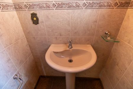 Casa de condomínio para alugar com 190m², 3 quartos e 2 vagas Casa de condomínio para alugar com 190m², 3 quartos e 2 vagasLavabo