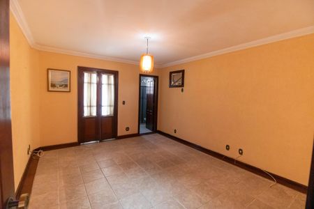 Casa de condomínio para alugar com 190m², 3 quartos e 2 vagas Casa de condomínio para alugar com 190m², 3 quartos e 2 vagasSuíte 3