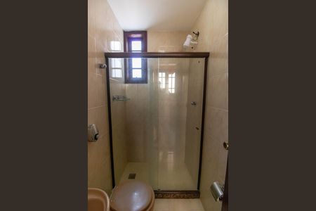 Casa de condomínio para alugar com 190m², 3 quartos e 2 vagas Casa de condomínio para alugar com 190m², 3 quartos e 2 vagasBanheiro de serviço