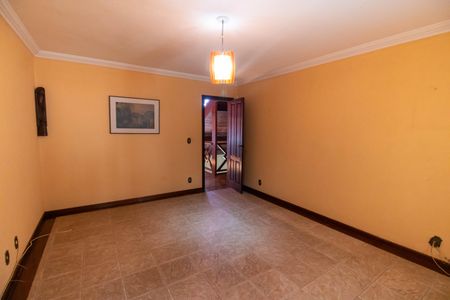 Casa de condomínio para alugar com 190m², 3 quartos e 2 vagas Casa de condomínio para alugar com 190m², 3 quartos e 2 vagasSuíte 3