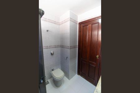 Casa de condomínio para alugar com 190m², 3 quartos e 2 vagas Casa de condomínio para alugar com 190m², 3 quartos e 2 vagasBanheiro da Suíte 3