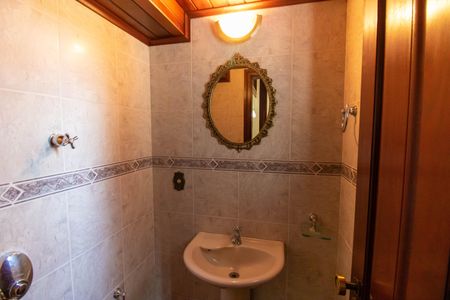 Casa de condomínio para alugar com 190m², 3 quartos e 2 vagas Casa de condomínio para alugar com 190m², 3 quartos e 2 vagasLavabo