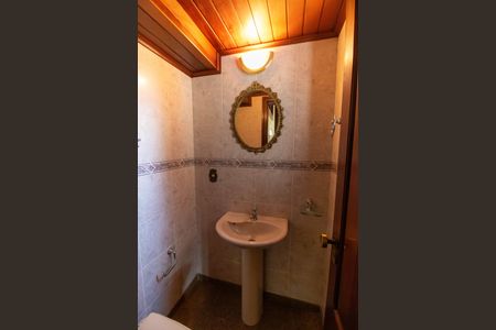 Casa de condomínio para alugar com 190m², 3 quartos e 2 vagas Casa de condomínio para alugar com 190m², 3 quartos e 2 vagasLavabo