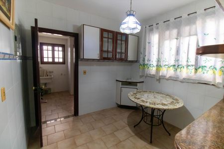 Casa de condomínio para alugar com 190m², 3 quartos e 2 vagas Casa de condomínio para alugar com 190m², 3 quartos e 2 vagasCozinha