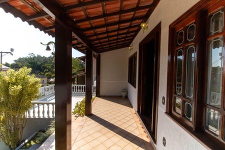 Casa de condomínio para alugar com 190m², 3 quartos e 2 vagas Casa de condomínio para alugar com 190m², 3 quartos e 2 vagasVaranda da Sala