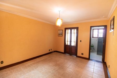 Casa de condomínio para alugar com 190m², 3 quartos e 2 vagas Casa de condomínio para alugar com 190m², 3 quartos e 2 vagasSuíte 3