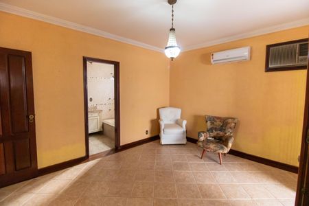 Casa de condomínio para alugar com 190m², 3 quartos e 2 vagas Casa de condomínio para alugar com 190m², 3 quartos e 2 vagasSuíte 1