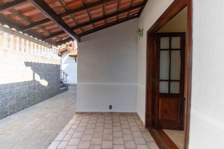 Casa de condomínio para alugar com 190m², 3 quartos e 2 vagas Casa de condomínio para alugar com 190m², 3 quartos e 2 vagasVaranda da Suíte 1