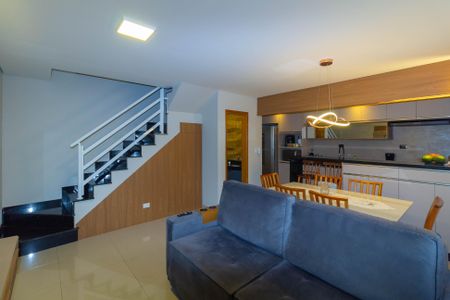 Sala de casa à venda com 2 quartos, 96m² em Parque São Lucas, São Paulo