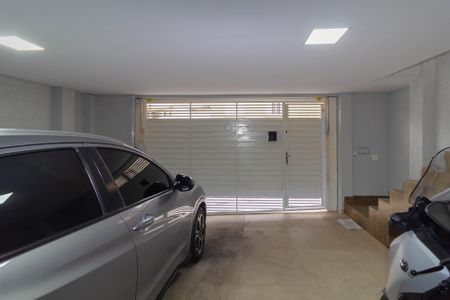 Casa à venda com 96m², 2 quartos e 2 vagasGaragem