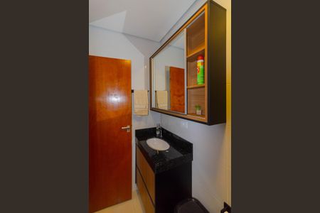 Casa à venda com 96m², 2 quartos e 2 vagasBanheiro da Suíte 1