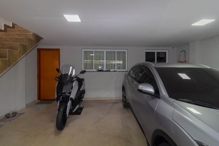 Casa à venda com 96m², 2 quartos e 2 vagasGaragem