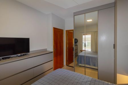 Casa à venda com 96m², 2 quartos e 2 vagasSuíte 1