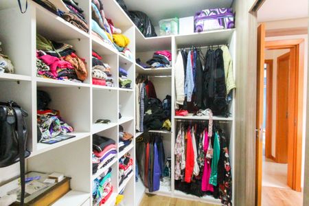 Apartamento para alugar com 111m², 3 quartos e 2 vagas Apartamento para alugar com 111m², 3 quartos e 2 vagasSuíte