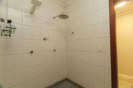 Apartamento à venda com 240m², 4 quartos e 4 vagas Apartamento à venda com 240m², 4 quartos e 4 vagasÁrea comum - Sauna