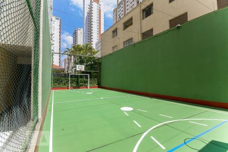 Apartamento à venda com 240m², 4 quartos e 4 vagas Apartamento à venda com 240m², 4 quartos e 4 vagasÁrea comum - Quadra Esportiva