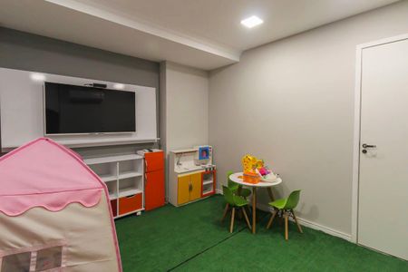 Apartamento à venda com 240m², 4 quartos e 4 vagas Apartamento à venda com 240m², 4 quartos e 4 vagasÁrea comum - Brinquedoteca