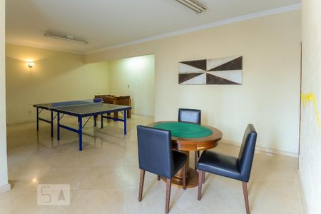 Apartamento à venda com 240m², 4 quartos e 4 vagas Apartamento à venda com 240m², 4 quartos e 4 vagasÁrea comum - Sala de Jogos