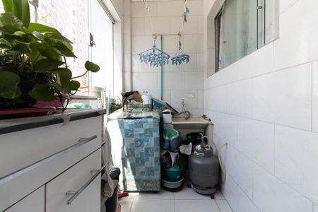 Apartamento à venda com 100m², 2 quartos e sem vaga Apartamento à venda com 100m², 2 quartos e sem vagaLavanderia