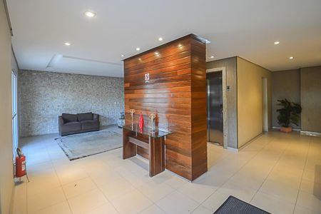 Apartamento à venda com 215m², 3 quartos e 4 vagas Apartamento à venda com 215m², 3 quartos e 4 vagasHall de entrada