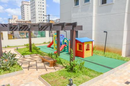 Apartamento à venda com 215m², 3 quartos e 4 vagas Apartamento à venda com 215m², 3 quartos e 4 vagasÁrea comum - Playground