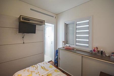 Apartamento à venda com 215m², 3 quartos e 4 vagas Apartamento à venda com 215m², 3 quartos e 4 vagasSuíte 2