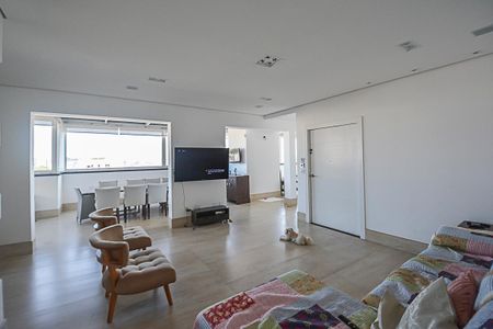Apartamento à venda com 215m², 3 quartos e 4 vagas Apartamento à venda com 215m², 3 quartos e 4 vagasSala