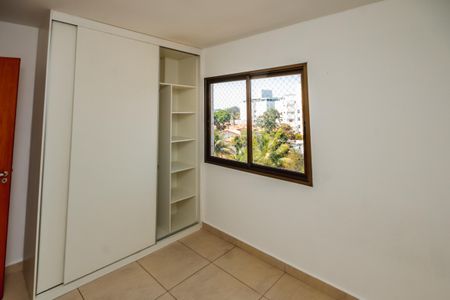 Quarto de apartamento para alugar com 2 quartos, 80m² em Itapoã, Belo Horizonte
