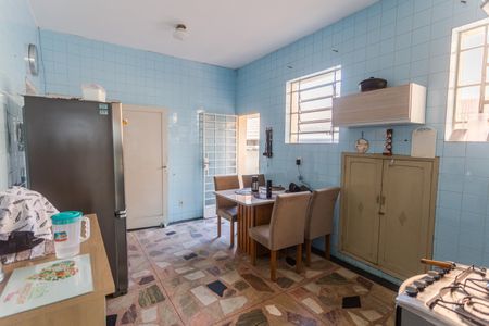 Casa à venda com 300m², 3 quartos e 3 vagas Casa à venda com 300m², 3 quartos e 3 vagasCozinha