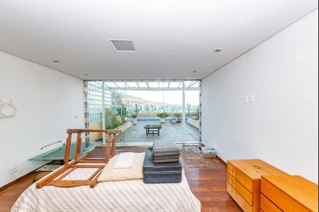 Apartamento à venda com 320m², 2 quartos e 3 vagasSala 2