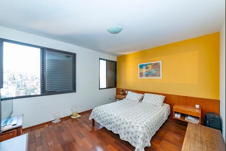 Apartamento à venda com 320m², 2 quartos e 3 vagasSuíte 1