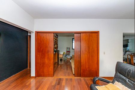 Apartamento à venda com 320m², 2 quartos e 3 vagasEscritório