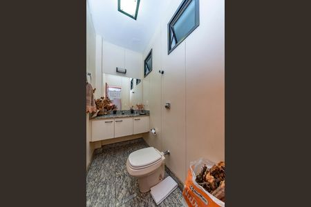 Apartamento à venda com 320m², 2 quartos e 3 vagasLavabo 1