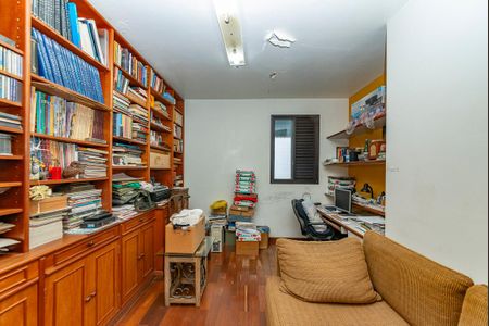 Apartamento à venda com 320m², 2 quartos e 3 vagasEscritório