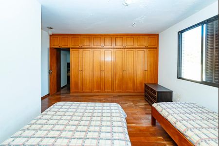 Apartamento à venda com 320m², 2 quartos e 3 vagasSuíte 2