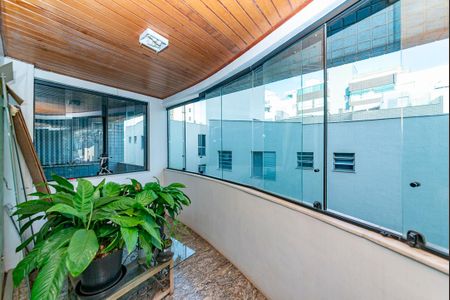 Apartamento à venda com 320m², 2 quartos e 3 vagasVaranda da Sala 1