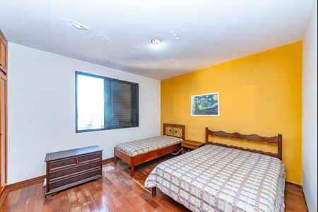 Apartamento à venda com 320m², 2 quartos e 3 vagasSuíte 2