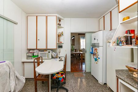 Apartamento à venda com 320m², 2 quartos e 3 vagasCozinha