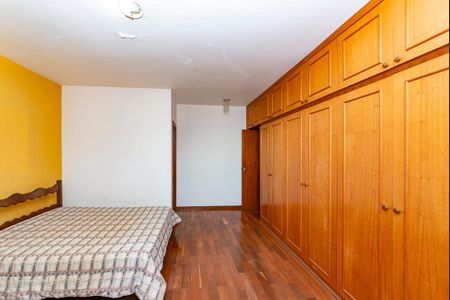 Apartamento à venda com 320m², 2 quartos e 3 vagasSuíte 2