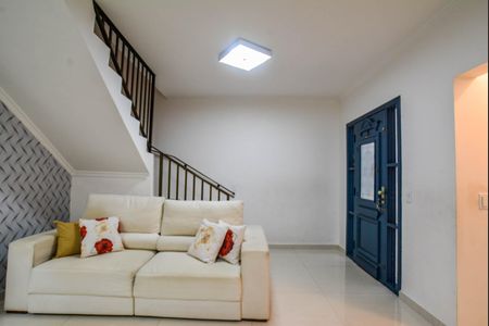 Casa à venda com 205m², 3 quartos e 3 vagasSala