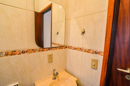 Casa à venda com 205m², 3 quartos e 3 vagasBanheiro da Suíte 1