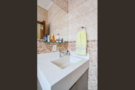 Casa à venda com 205m², 3 quartos e 3 vagasBanheiro da Suíte 3