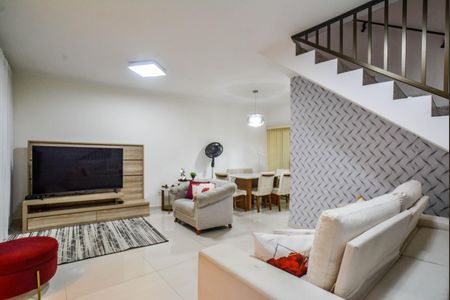 Sala de casa à venda com 3 quartos, 205m² em Jardim Santo Antônio, Santo André