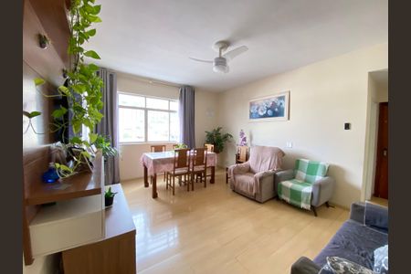 Apartamento à venda com 93m², 3 quartos e 1 vagaSala