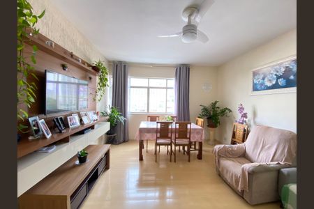 Apartamento à venda com 93m², 3 quartos e 1 vagaSala