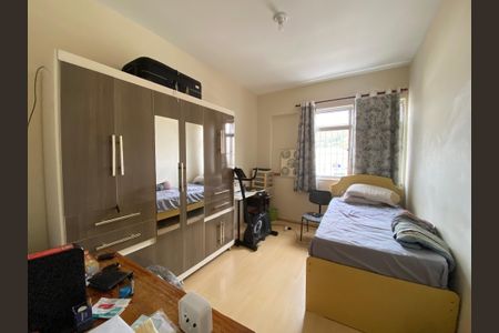 Apartamento à venda com 93m², 3 quartos e 1 vagaQuarto 2