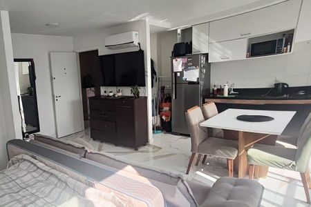 Sala de apartamento à venda com 2 quartos, 72m² em Jacarepaguá, Rio de Janeiro