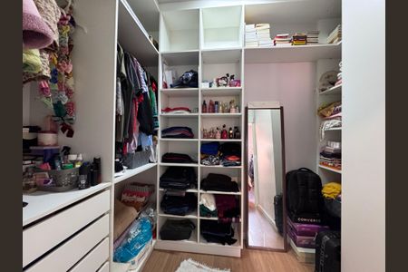 Casa à venda com 100m², 2 quartos e 2 vagasQuarto 1 Closet