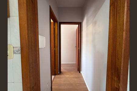 Casa à venda com 100m², 2 quartos e 2 vagasSala